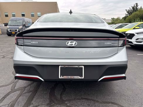 Certified 2026 Hyundai Sonata SE FWD image 4
