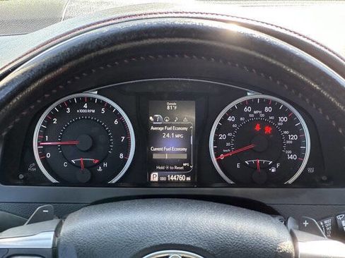 Used 2015 Toyota Camry XSE FWD image 15