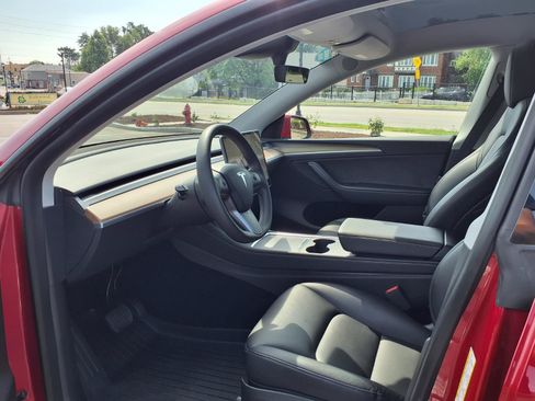 Used 2023 Tesla Model Y Long Range AWD/4WD image 22
