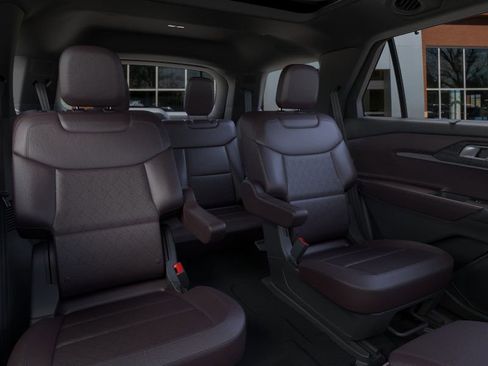 New 2025 Ford Explorer Platinum image 11