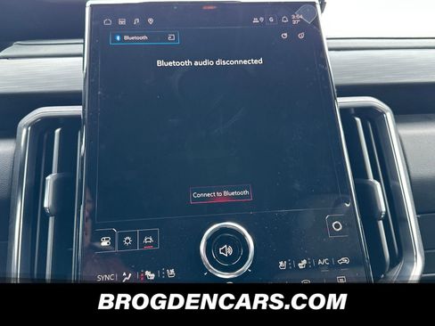 New 2026 GMC Acadia AT4 w/ Super Cruise Package image 10