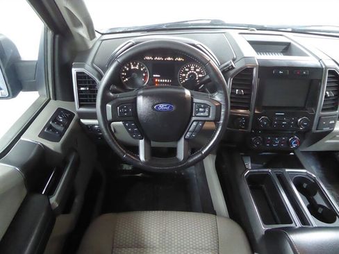 Used 2017 Ford F150 XLT w/ Equipment Group 302A Luxury image 8