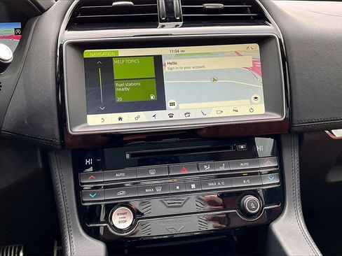 Used 2019 Jaguar F-PACE Portfolio image 6