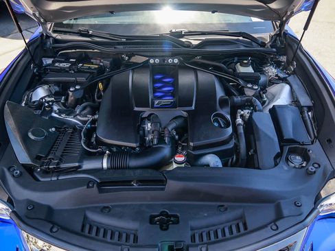 Used 2015 Lexus RC F w/ Performance Package RWD image 29