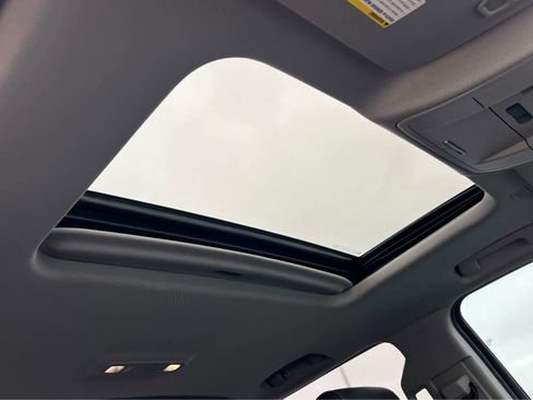 Used 2019 GMC Sierra 3500 Denali w/ Duramax Plus Package image 21