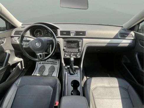 Used 2015 Volkswagen Passat 1.8T Limited Edition FWD image 7