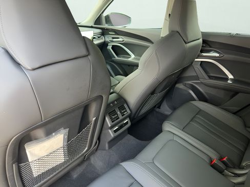 Certified 2025 Audi Q5 Premium Plus w/ Premium Plus AWD/4WD image 49