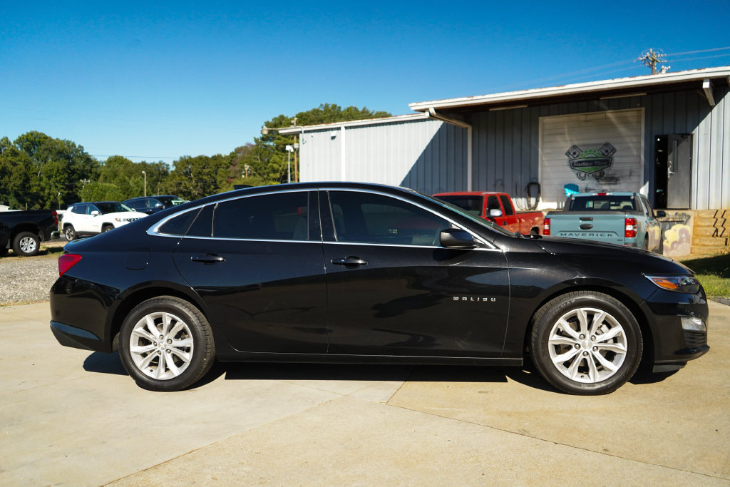 Used 2024 Chevrolet Malibu LT FWD image 3