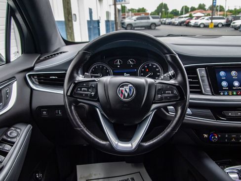 Used 2024 Buick Enclave Essence w/ Technology Package FWD image 21
