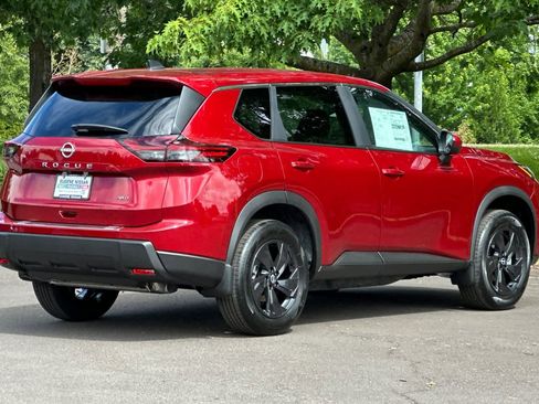 New 2026 Nissan Rogue SV AWD/4WD image 2