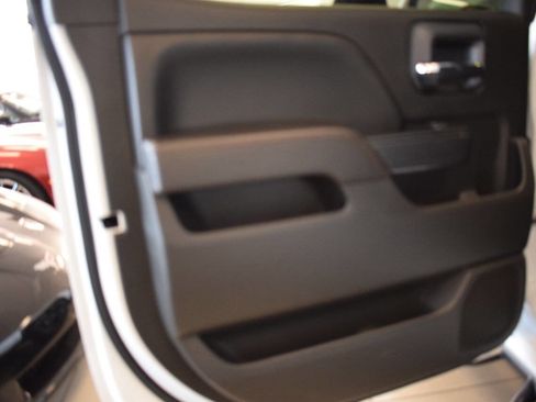 Used 2017 GMC Sierra 1500 SLT w/ All Terrain X Package image 24