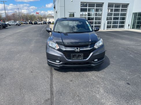 Used 2018 Honda HR-V EX image 8