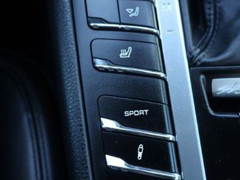 Used 2017 Porsche Macan GTS image 34