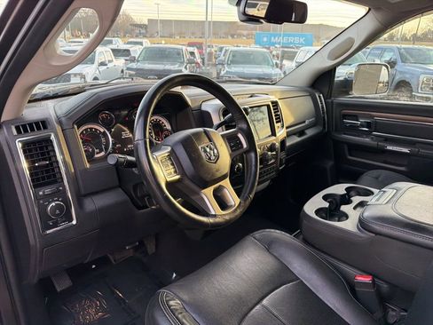 Used 2018 RAM 2500 Laramie w/ Cold Weather Group image 12