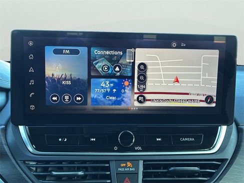 Used 2023 Nissan Altima 2.5 SV w/ SV Premium Package image 20