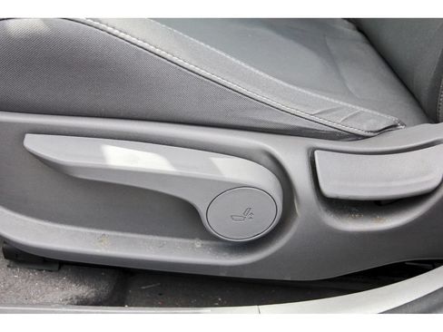 Certified 2024 Hyundai Elantra SEL FWD image 31