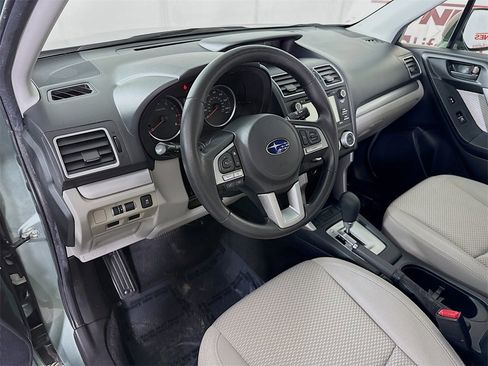 Used 2018 Subaru Forester 2.5i w/ Alloy Wheel Package image 16