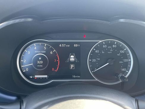 New 2025 Nissan Versa SV w/ Trunk Package image 23