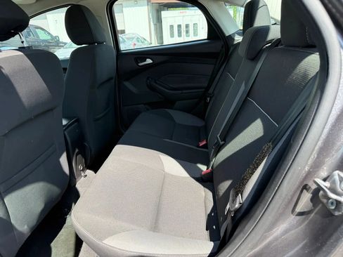 Used 2013 Ford Focus SE FWD image 21