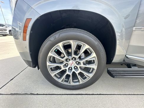 Certified 2025 GMC Yukon XL Denali w/ Denali Reserve Package AWD/4WD image 34