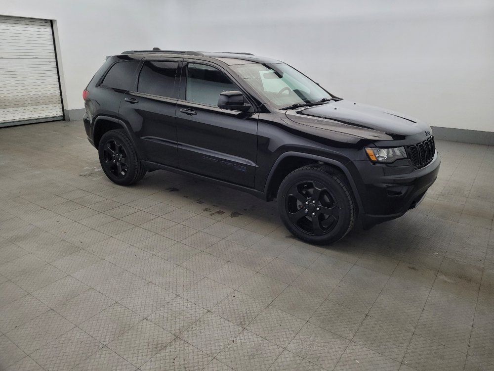 Used 2019 Jeep Grand Cherokee Laredo AWD/4WD image 11