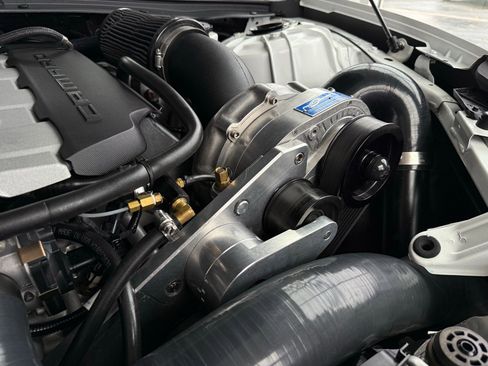 Used 2018 Chevrolet Camaro SS image 58