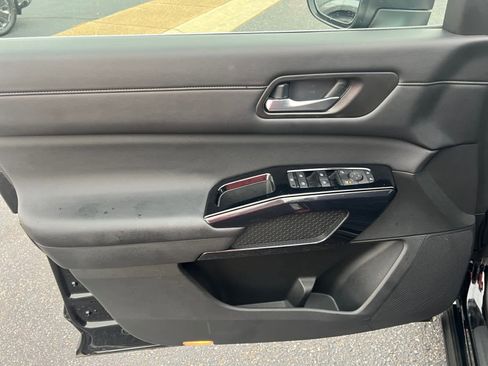 Certified 2022 Nissan Pathfinder SV w/ Cargo Package image 20