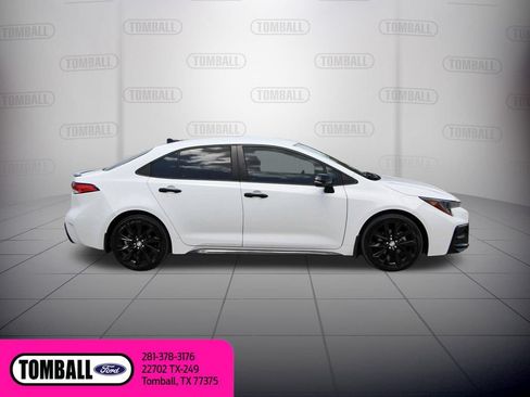 Used 2022 Toyota Corolla SE FWD image 9