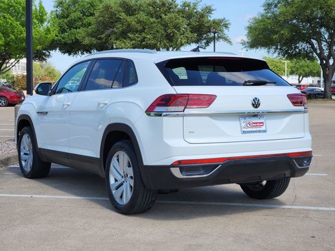 Used 2022 Volkswagen Atlas Cross Sport SE image 4