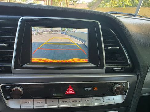 Used 2018 Hyundai Sonata SE FWD image 29
