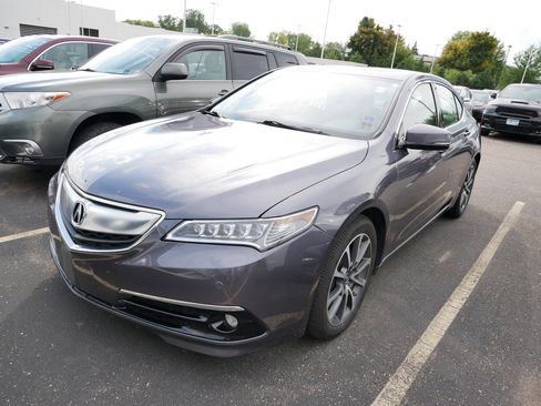 Used 2017 Acura TLX V6 w/Advance Pkg image 3