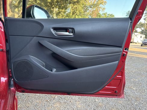 Used 2020 Toyota Corolla LE image 22