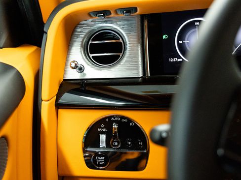 New 2026 Rolls-Royce Phantom Sedan RWD image 42