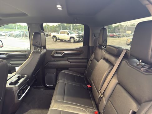 Certified 2023 Chevrolet Silverado 1500 LTZ AWD/4WD image 34