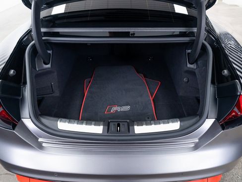 Used 2023 Audi RS e-tron GT image 8