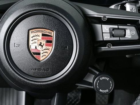 Certified 2025 Porsche Cayenne image 11