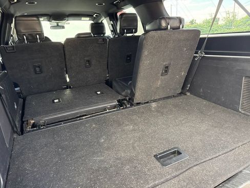 Used 2019 Ford Expedition Max Limited RWD image 31