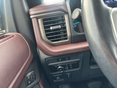 Used 2024 Ford Expedition Limited AWD/4WD image 39