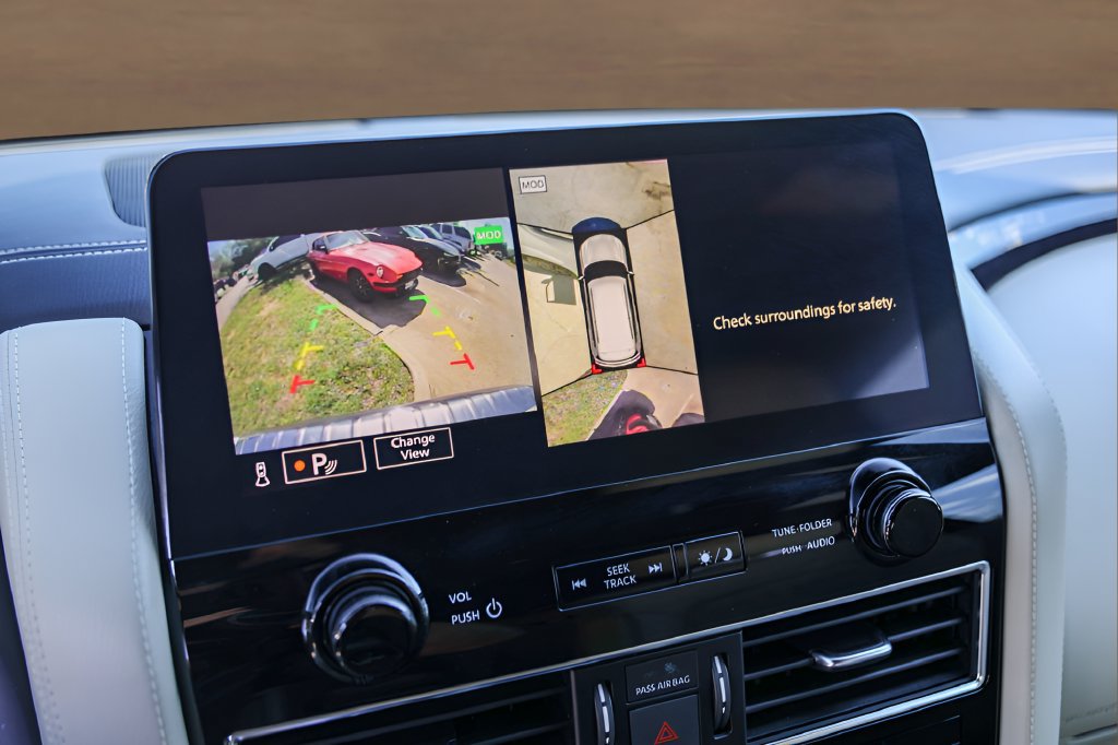 Used 2022 INFINITI QX80 Sensory w/ Cargo Package RWD image 17
