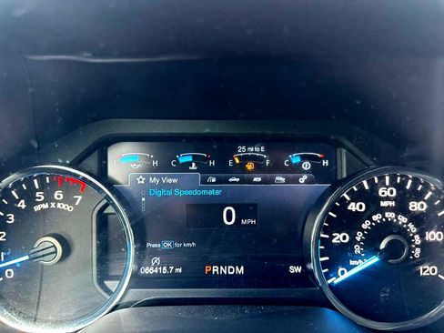 Used 2019 Ford F150 Lariat image 15