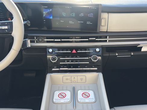 New 2026 Hyundai Santa Fe SE FWD image 11