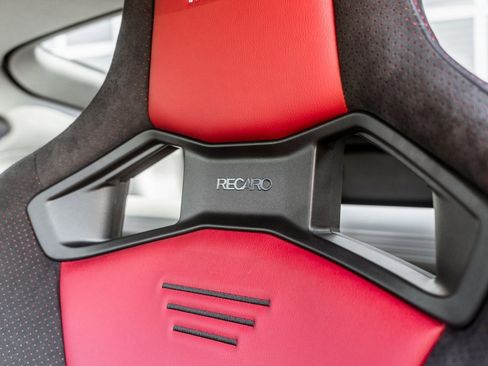 Used 2024 Nissan Z NISMO w/ Floor Mat Package image 27