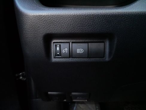 Certified 2025 Toyota RAV4 LE image 26