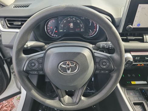 Used 2024 Toyota RAV4 XLE w/ Convenience Package FWD image 23