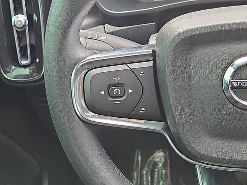 Used 2023 Volvo C40 P8 Recharge Ultimate AWD/4WD image 20