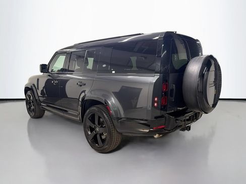 Used 2024 Land Rover Defender 130 X-Dynamic SE AWD/4WD image 3