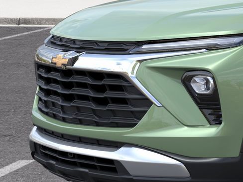New 2026 Chevrolet TrailBlazer LT w/ Midnight Edition FWD image 15