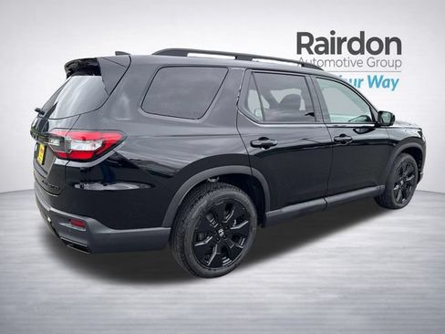 Used 2026 Honda Pilot Black Edition image 7