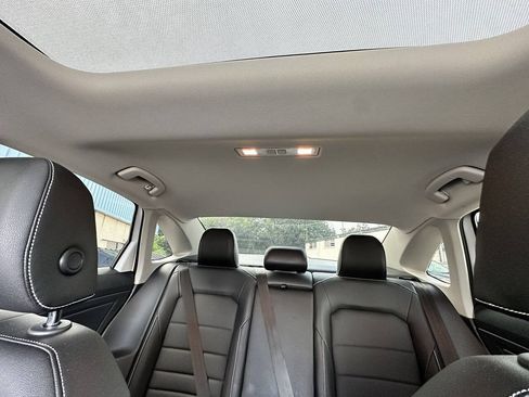 Used 2023 Volkswagen Jetta SE FWD image 47