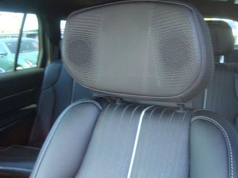 New 2026 Cadillac Vistiq Luxury image 8